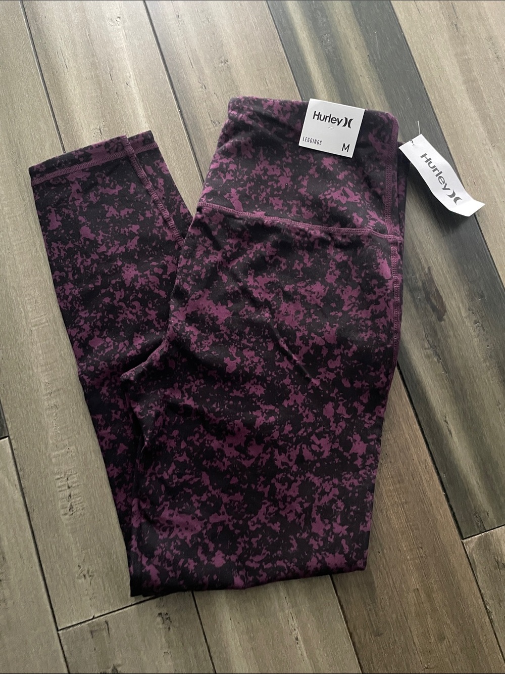 Hurley Purple & Black Camouflage-Style Leggings
